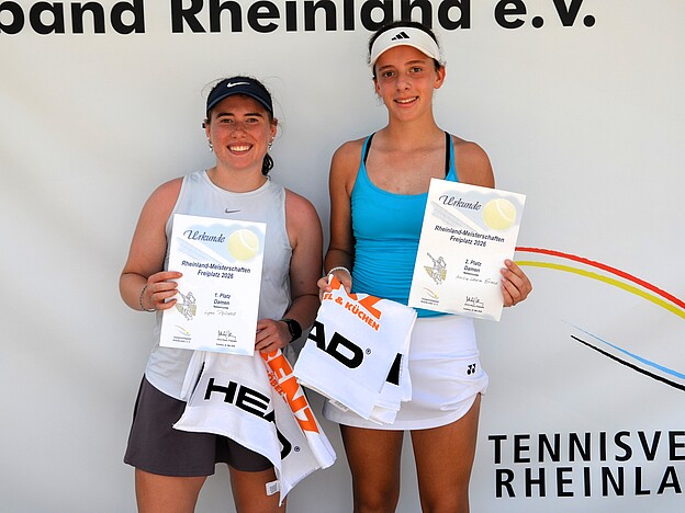 Siegerehrung Nebenrunde Damen: Lynn Phylipps (1.) und Amilia Leara Groos (2.)
