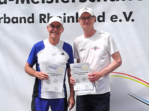 Siegerehrung Herren 55 Nebenrunde: Dirk Grünewald (1.) und Jens Baumgart (2.).